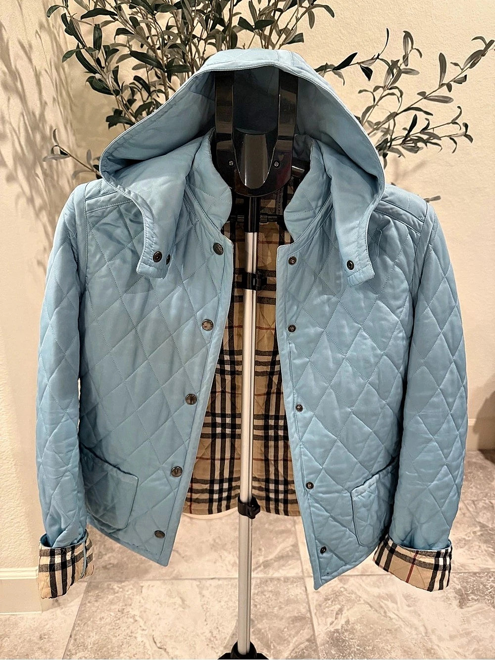 Burberry London Quilted Hooded Jacket Blue Size 6